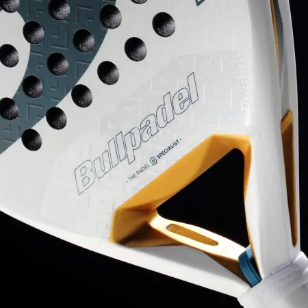 Ракетка для падела BULLPADEL Pearl 26, 493804, для профессионалов, карбон, бело-серый за 35&nbsp;929.50 ₽ купить в Череповеце